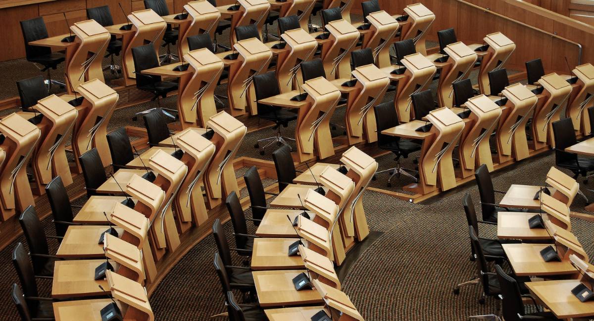 Periodo de transición para la implementación del SAGRILAFT y un PTEE para las Cámaras de Comercio y Entidades Sin Ánimo de Lucro Extranjeras con negocios permanentes en Colombia